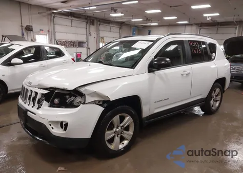 2014 Jeep Compass Sport z USA, uszkodzony, nr VIN 1C4NJDBB2ED880465